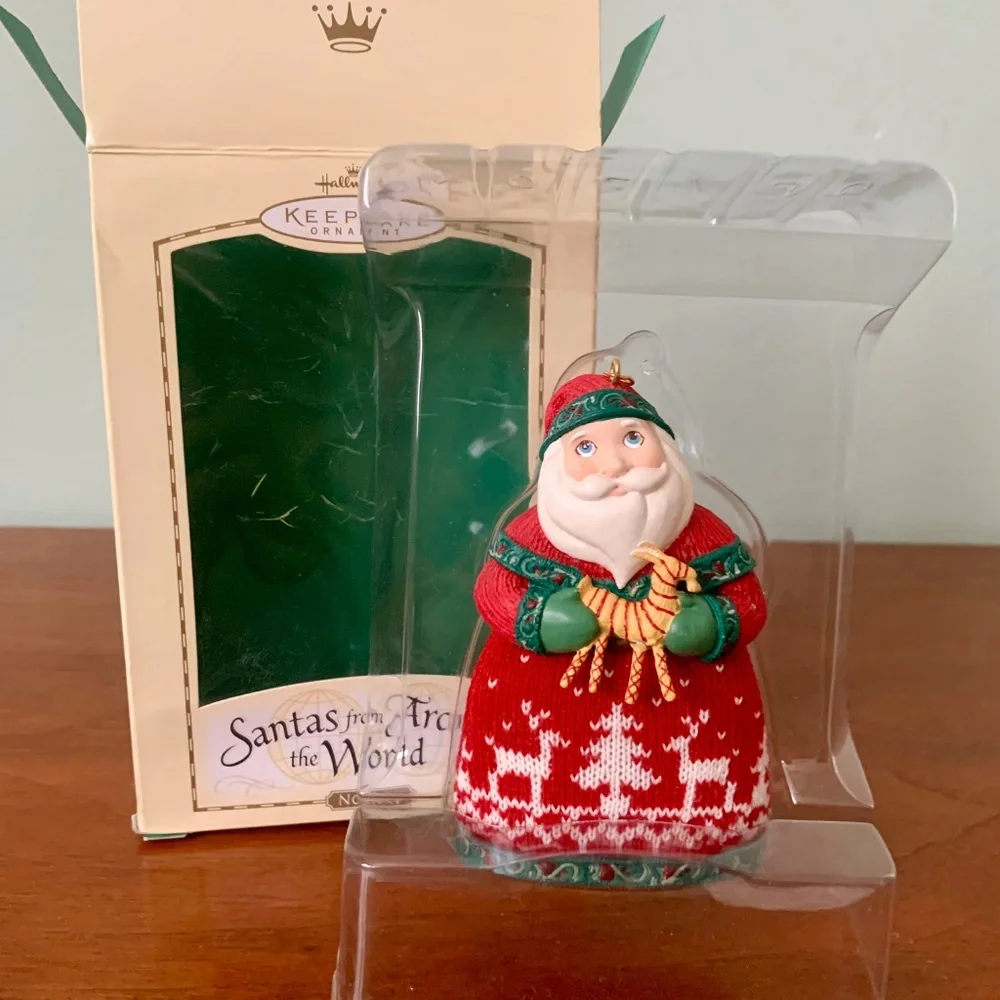Hallmark Keepsake Ornament Santas Around the World Norway 2004